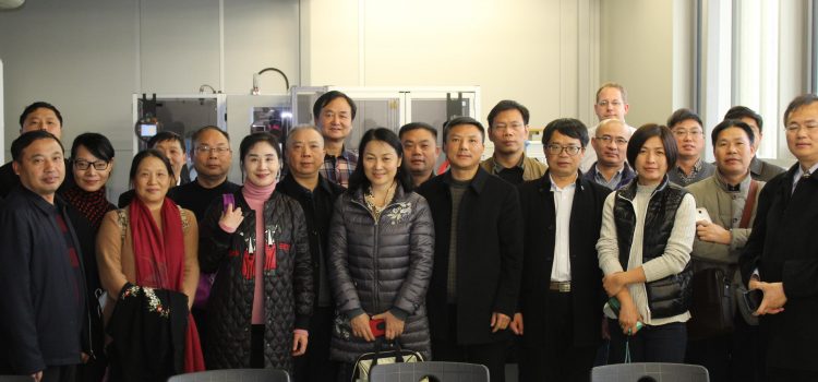 Chinesische Führungskräfte besuchen die HHS