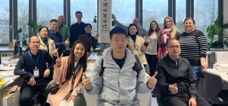 Heinrich-Hertz-Schule erneut als Modell für moderne berufliche Bildung im internationalen Kontext Heinrich-Hertz-Schule erneut als Modell für moderne berufliche Bildung im internationalen Kontext