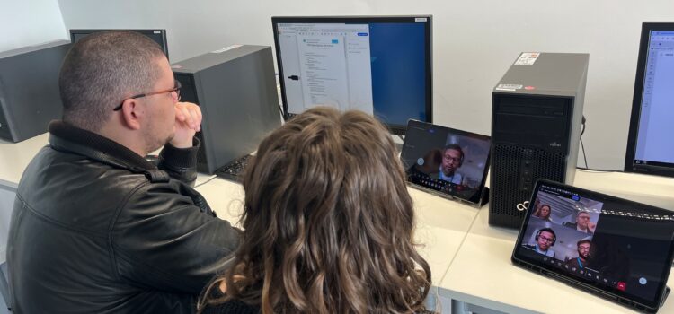 Connecting Classrooms: Deutsch-indischer Online-Schüleraustausch zum Programmieren mit Arduino Connecting Classrooms: Deutsch-indischer Online-Schüleraustausch zum Programmieren mit Arduino